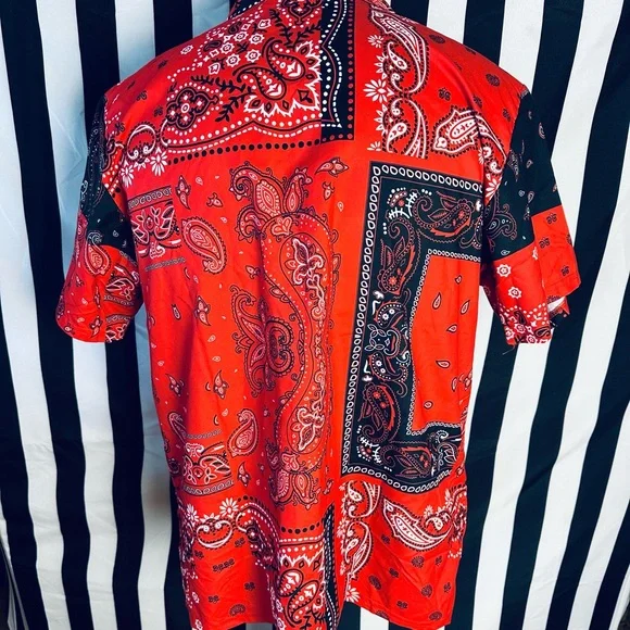 Version Couture Classic Fit Paisley Red/Black Bandana Shirt - Picture 2 of 5